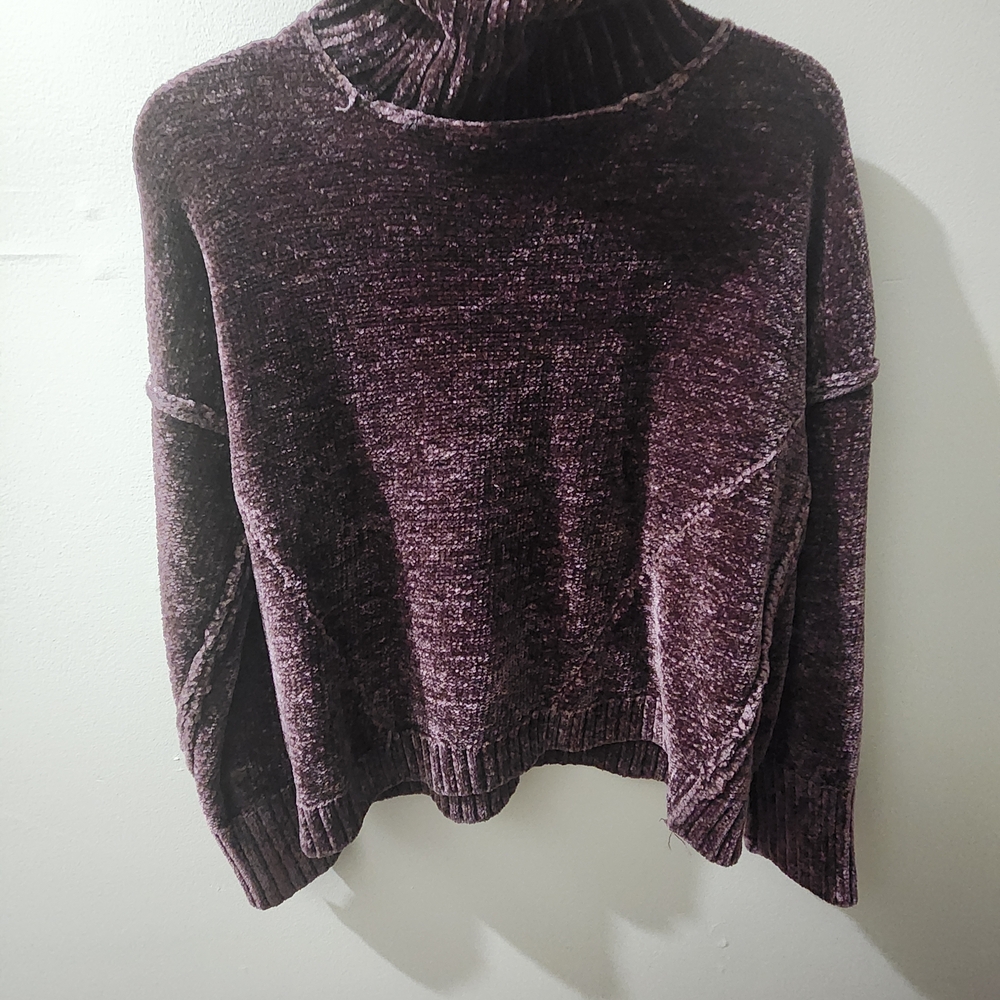 Bundle Of Sweaters - Picture 2 of 5